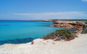 Ferry overtochten van en naar Formentera