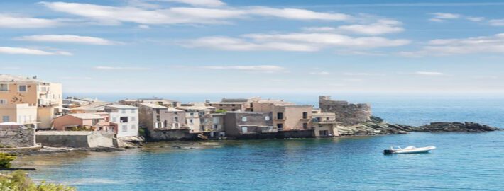 Ferry overtocht naar Bastia